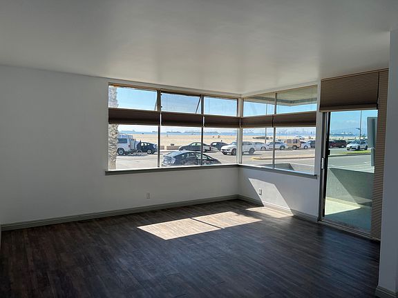 4th image of 5325 E Ocean Blvd APT 1-OCEAN532