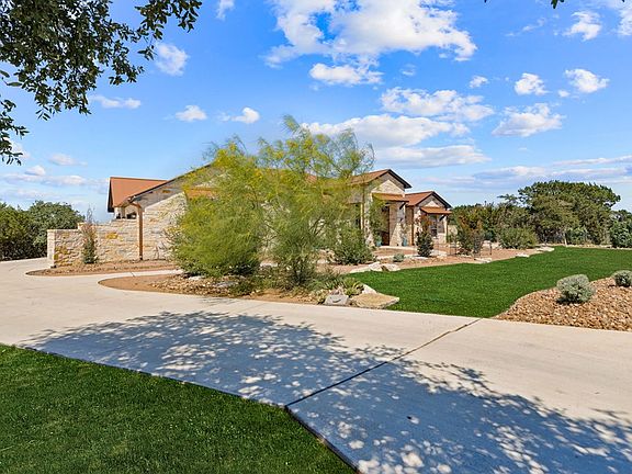 3rd image of 118 Center Oaks Ct