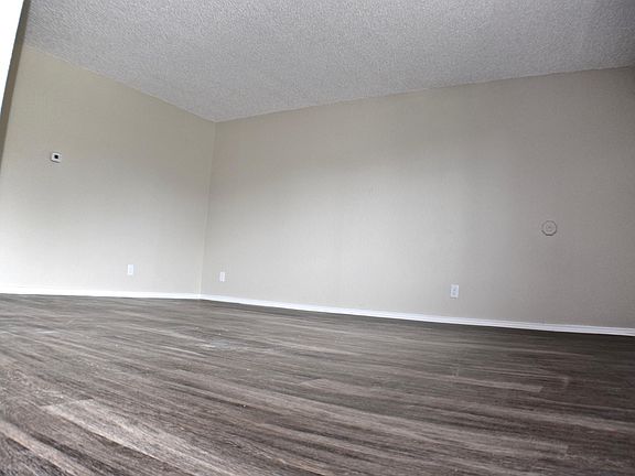 5th image of 19 Cantril St APT 304