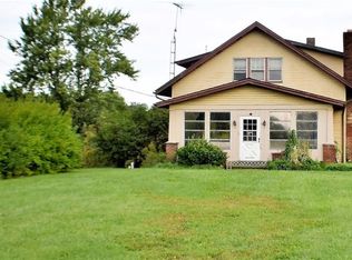 2437 Harlansburg Rd, New Castle, PA 16101