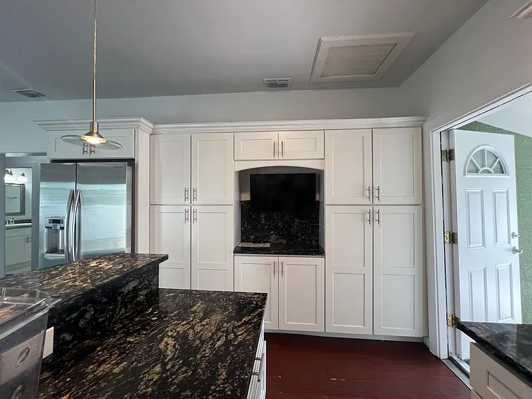 3302 N Lincoln Ave — Photo 16