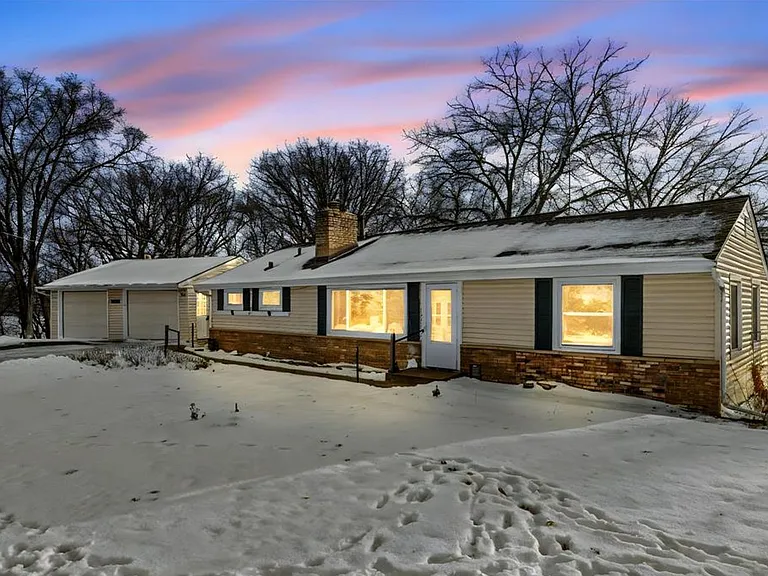 6015 Aspen Rd — Photo 1