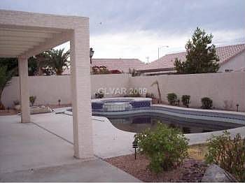 2nd image of 585 Uluhala St