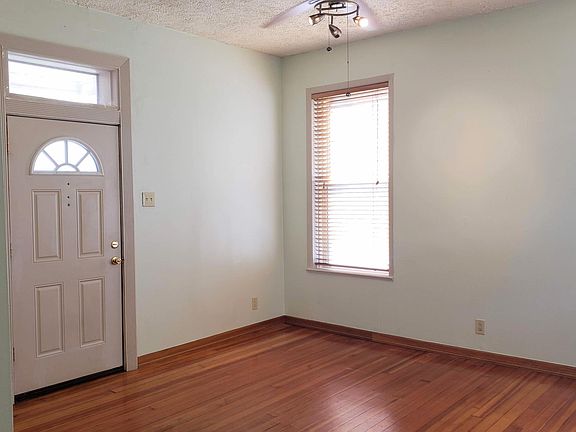 2nd image of 4257 Humphrey St