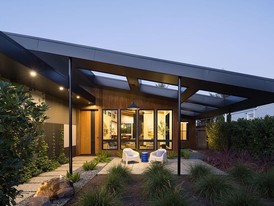 1st image of 573 Ellis Court