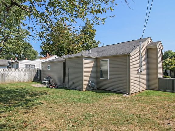 4th image of 2518 W Cloverdale Dr