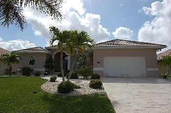 1st image of 696 Macedonia Dr