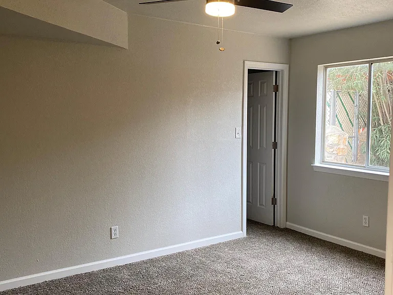 12119 Road House Dr — Photo 11