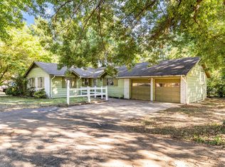 2368 E Seminole St, Springfield, MO 65804