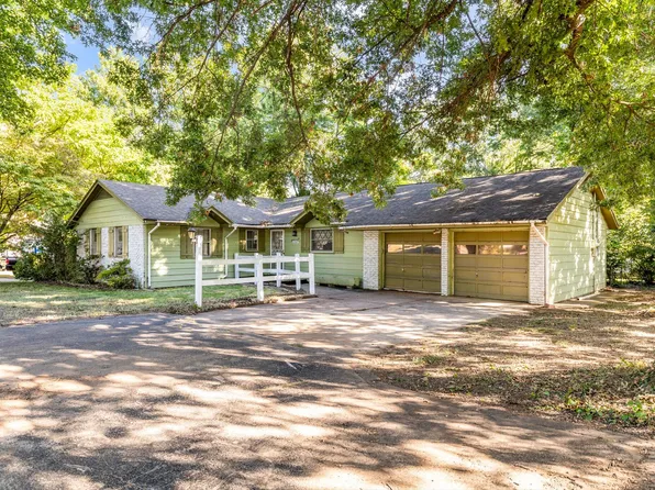 2368 E Seminole Street, Springfield, MO 65804