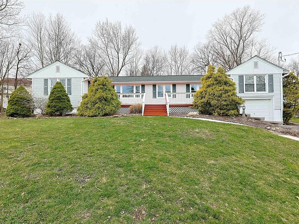 1st image of 15 Hillside Avenue