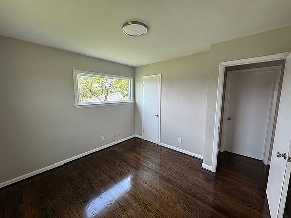 4th image of 2305 Sherman Dr NW