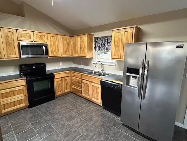 4717 E State Highway 76 — Photo 6