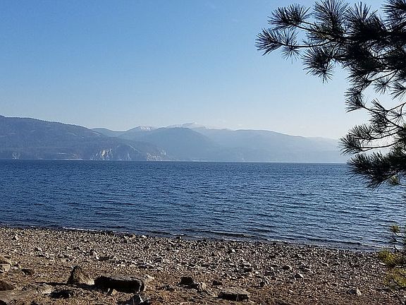 Beach is 5 minute walk away