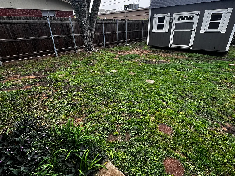 2214 Lavern St #B — Photo 19