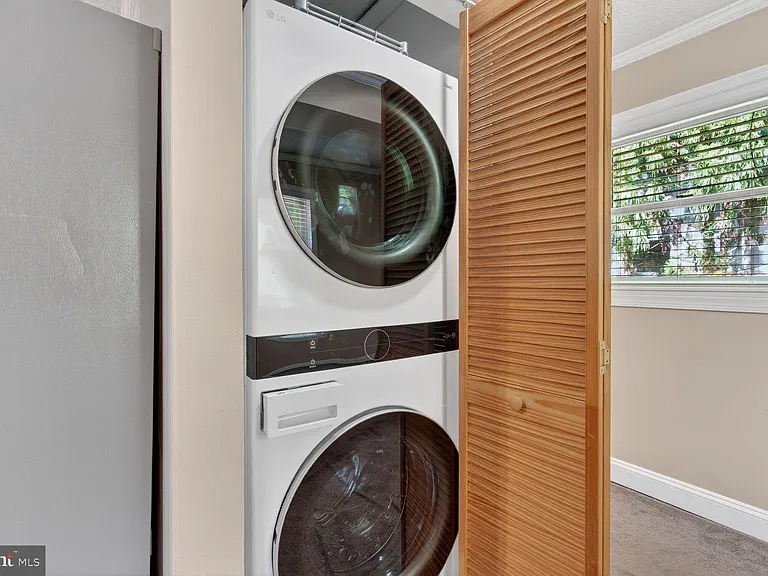 6013 Neilwood Dr — Photo 13