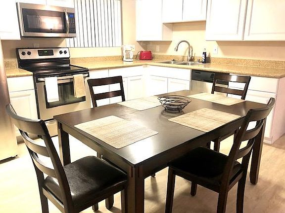 4th image of 104 Mount Vernon Cir APT B