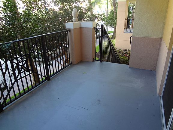 5th image of 255 NE 3rd Ave APT 216