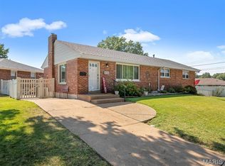 8120 Parkridge Dr, Saint Louis, MO