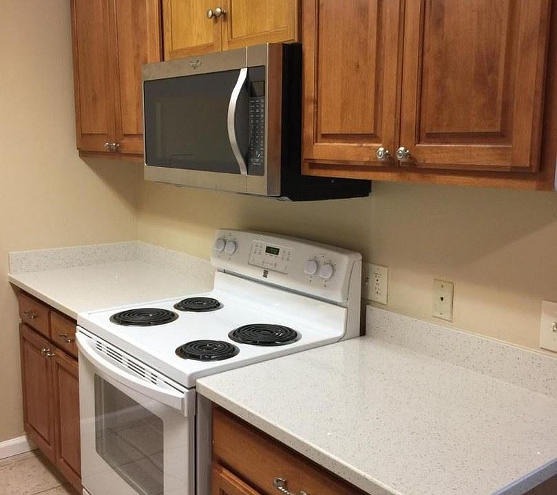 1st image of 3716 Poinciana Dr APT 6