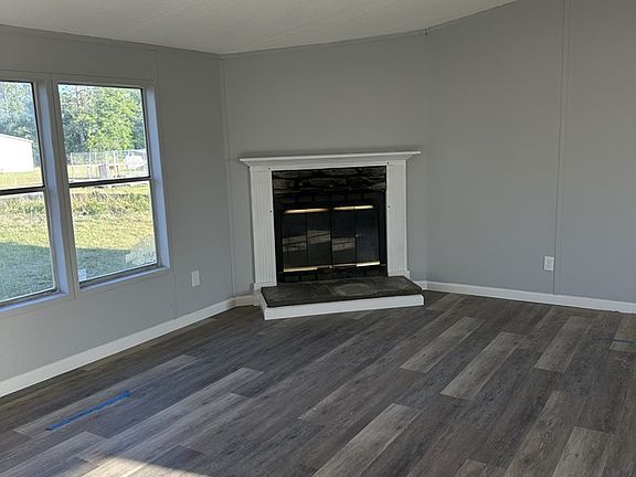 4th image of 4837 Huffer Rd