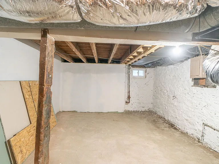 39 Rose St — Photo 27