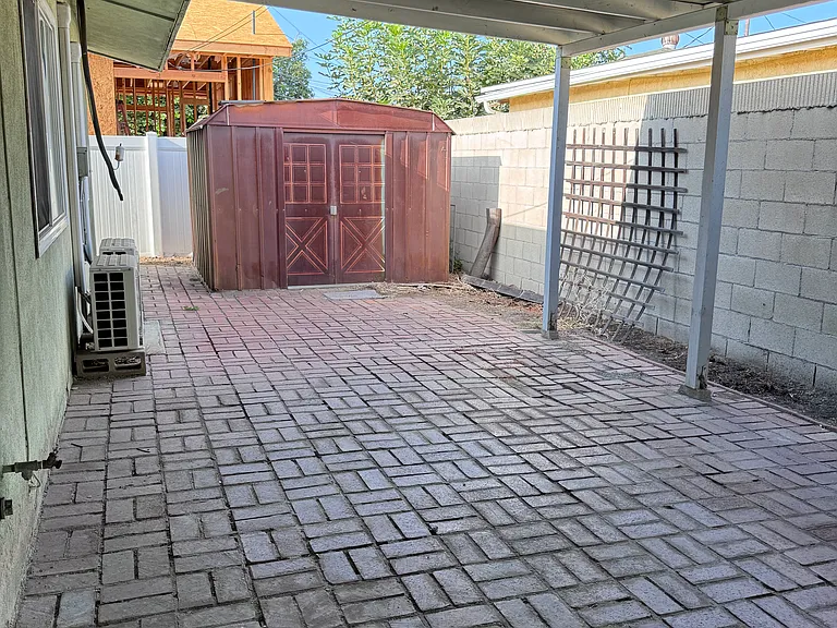 515 N Moore Ave #1/2 — Photo 20