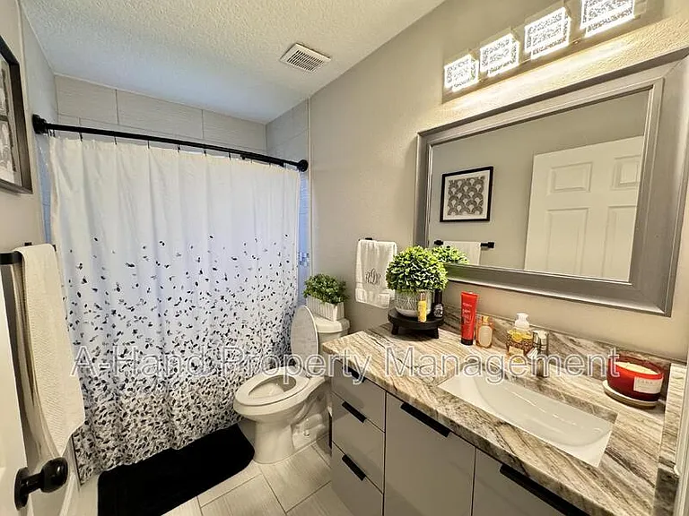 15912 Indian Wells Ct — Photo 19