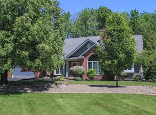 20 Woodfield Dr, Webster, NY 14580