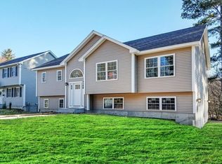 4 Balmoral St, Worcester, MA 01602