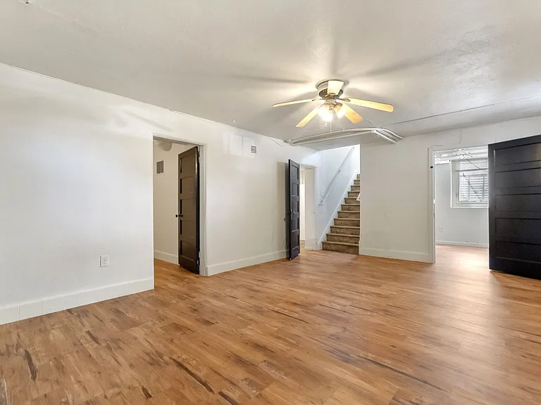 654 S Bryant St — Photo 17