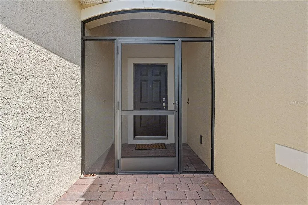 3 bed, 2.0 bath, 1753 sqft, $2,500 — Photo 4