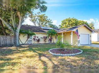 11414 Walsingham Rd, Seminole, FL 33778