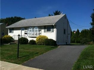 1546 Crestwood Rd, Bethlehem, PA 18018