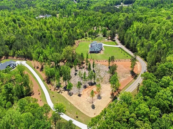 460 Mount Olive Church Ln NE #3, White, GA 30184