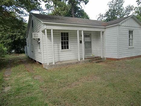 2nd image of 535 Dewey St