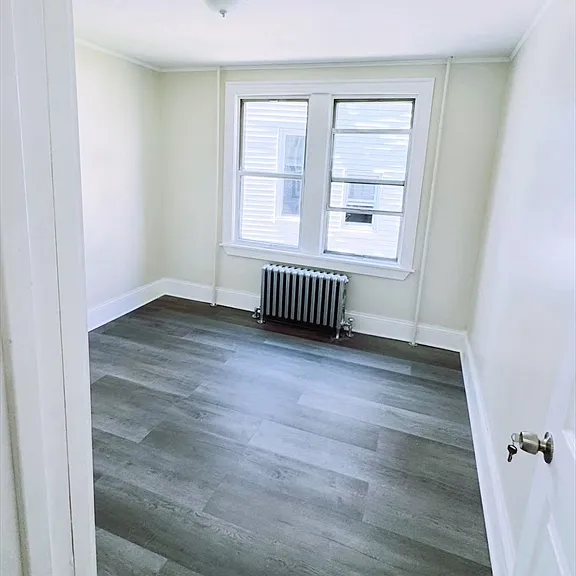 378 Chelsea St #2 — Photo 6
