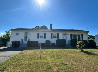 8 Patterson St, Westfield, MA 01085