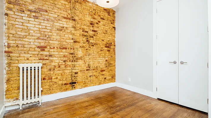 Rented by Nooklyn NYC LLC | media 9