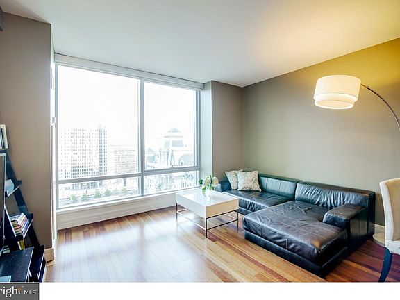 4th image of 1414 S Penn Sq Unit 18E