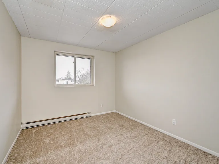 65 Timmins Cres — Photo 13