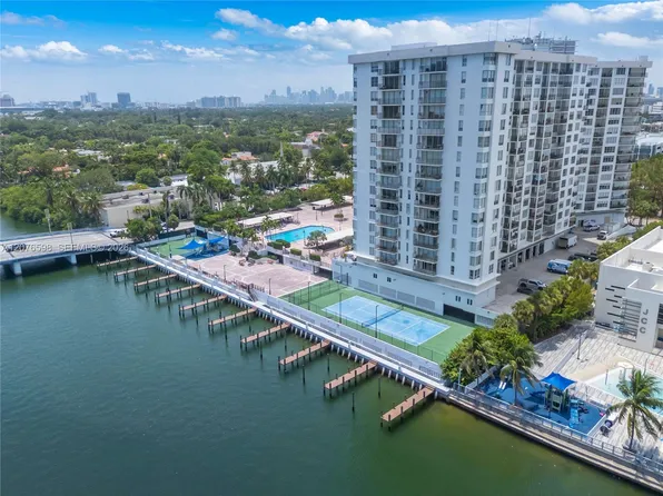 4101 Pine Tree Dr APT 1105, Miami Beach, FL 33140