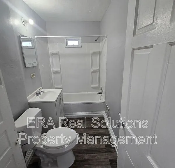 1577 E Cordell Ave — Photo 9