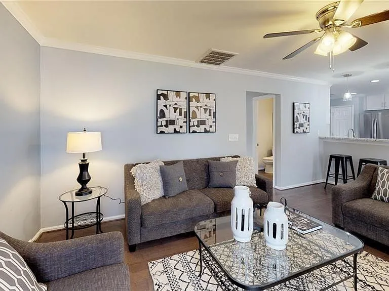 23 Bexley Ln — Photo 3