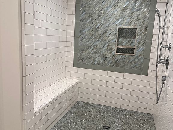 5th image of 139 Avenida Esperanza #1