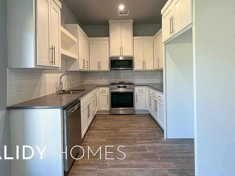 428 Remington Ave — Photo 8