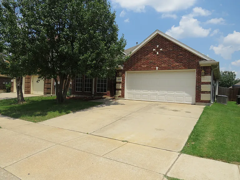 11828 Vienna Apple Rd — Photo 2