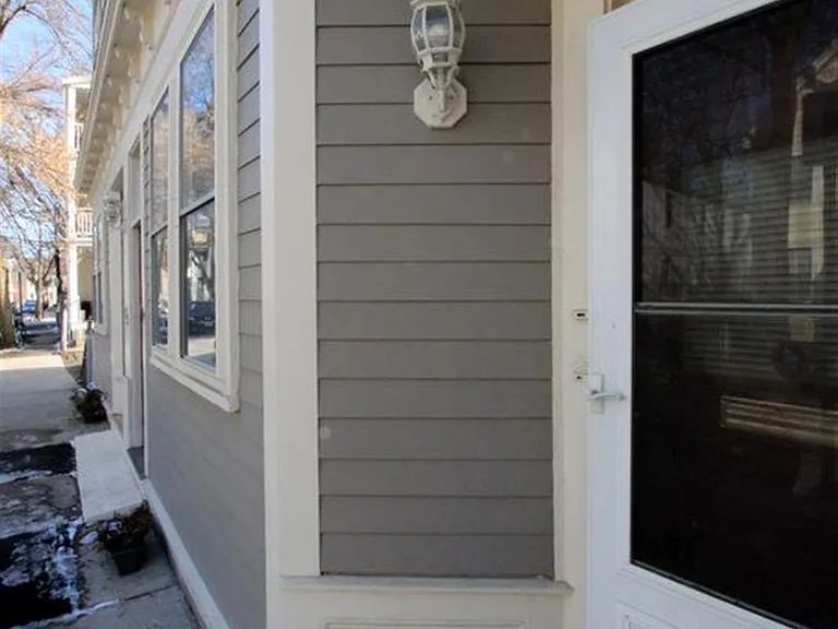77 Kinnaird St #2 — Photo 8