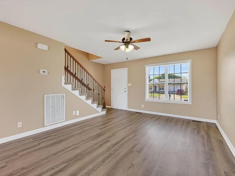 551 Fox Trot Dr — Photo 7