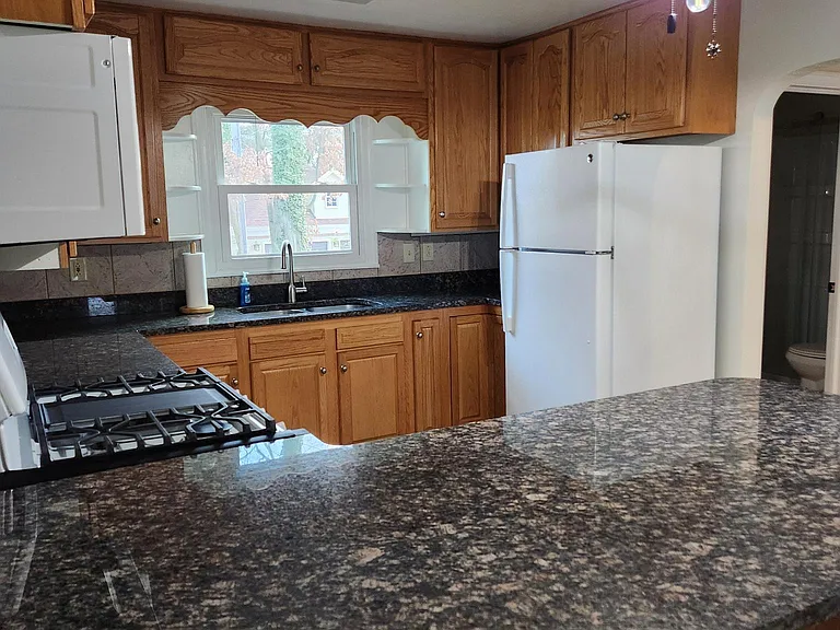 7 Bungalow Bay Blvd — Photo 6